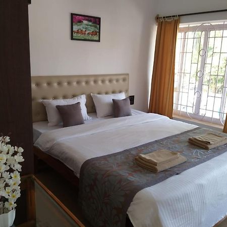 Oasis Beach Resort 아곤다 외부 사진