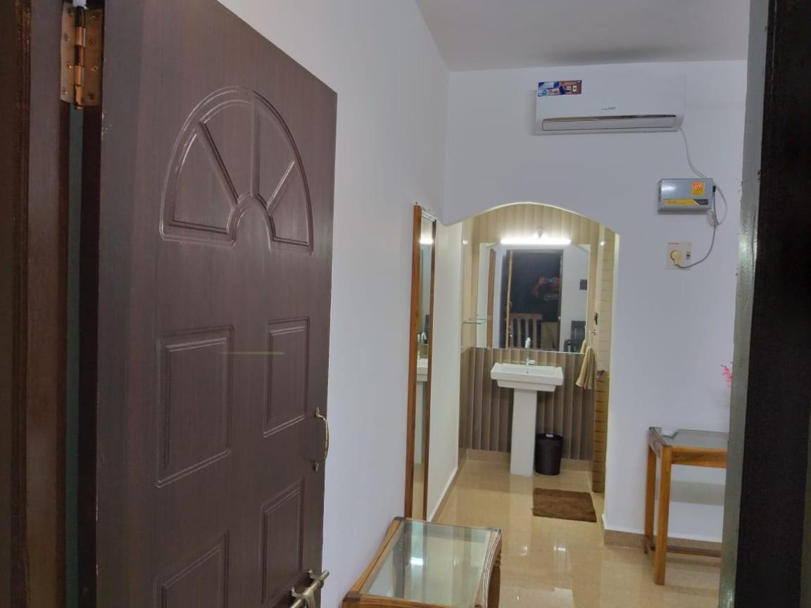 Oasis Beach Resort 아곤다 외부 사진