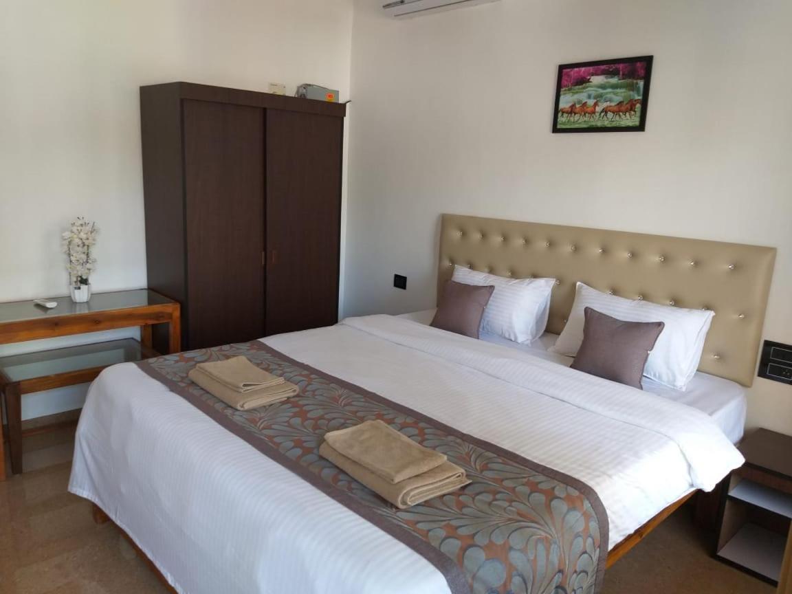 Oasis Beach Resort 아곤다 외부 사진