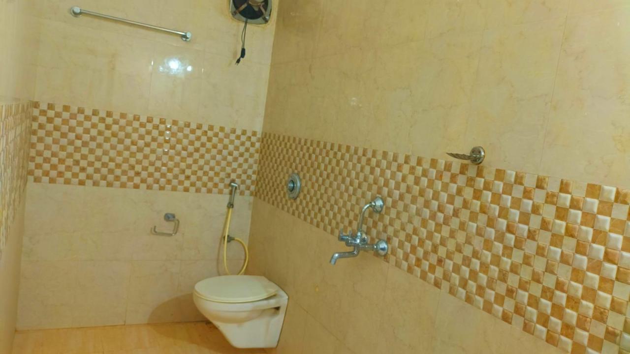 Oasis Beach Resort 아곤다 외부 사진