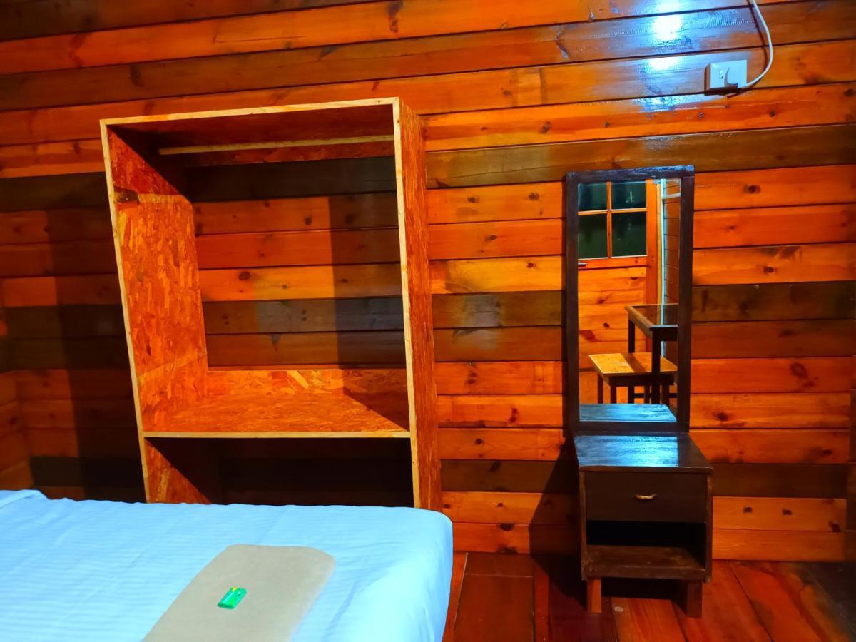 Oasis Beach Resort 아곤다 외부 사진